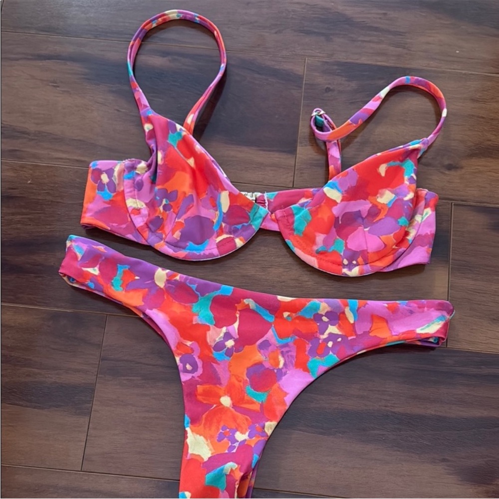Skatie Multicolor Floral Bikini